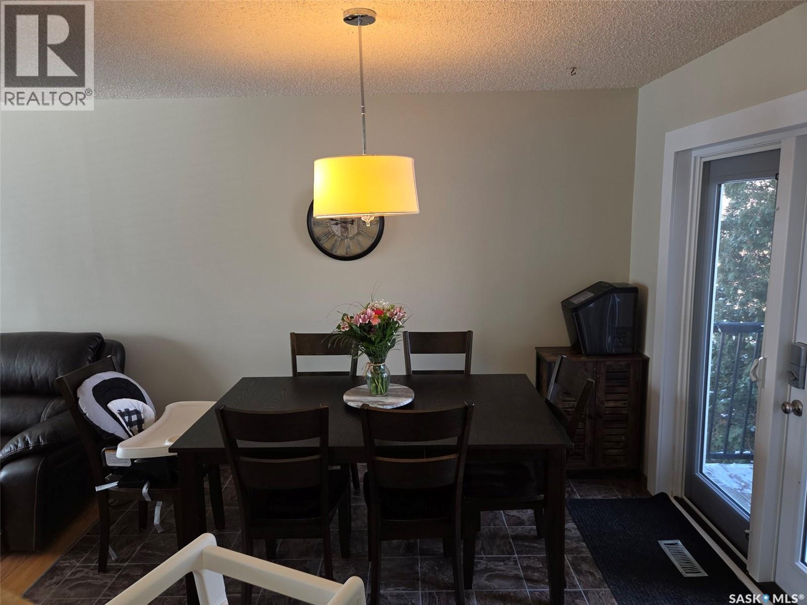 311 Wilkinson Crescent, Saskatoon, SK - Indoor Photo Showing Dining Room