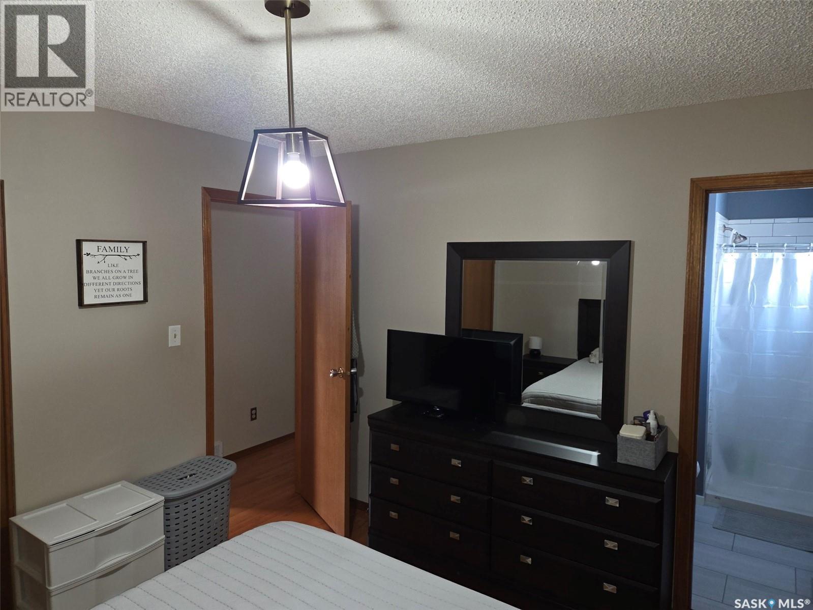 311 Wilkinson Crescent, Saskatoon, SK - Indoor Photo Showing Bedroom