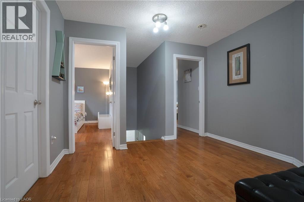1723 Stackhouse Avenue, London, ON - Indoor Photo Showing Other Room