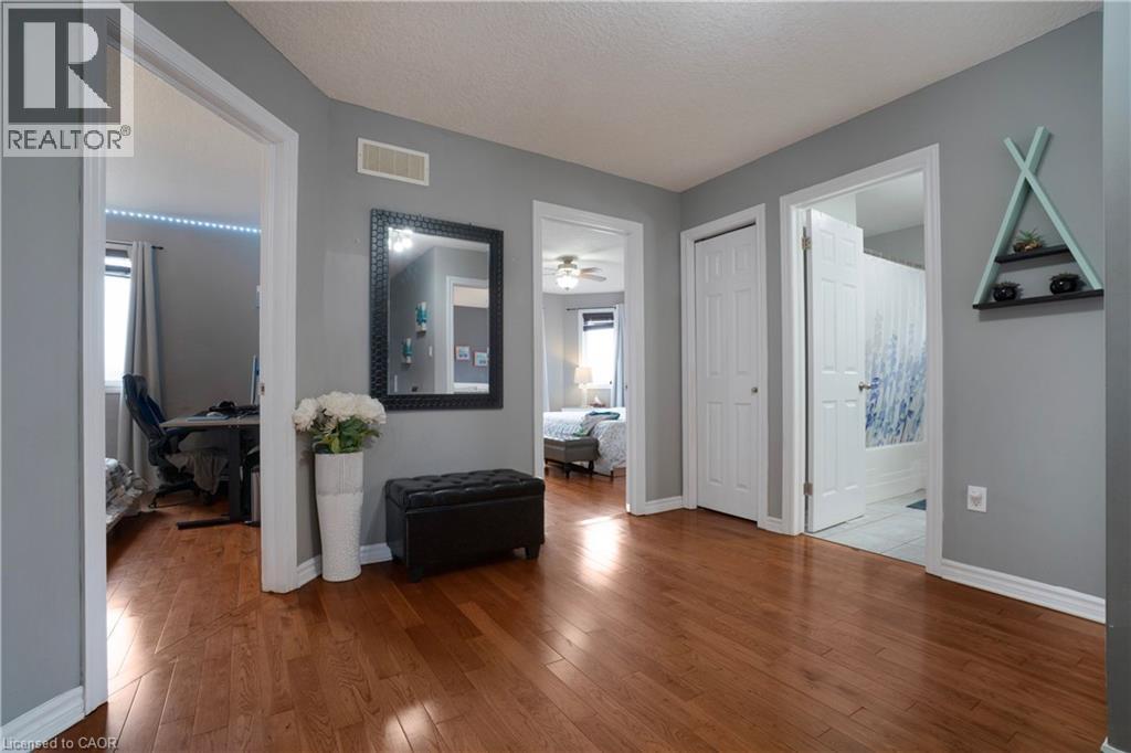1723 Stackhouse Avenue, London, ON - Indoor Photo Showing Other Room