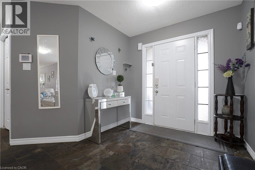 1723 Stackhouse Avenue, London, ON - Indoor Photo Showing Other Room
