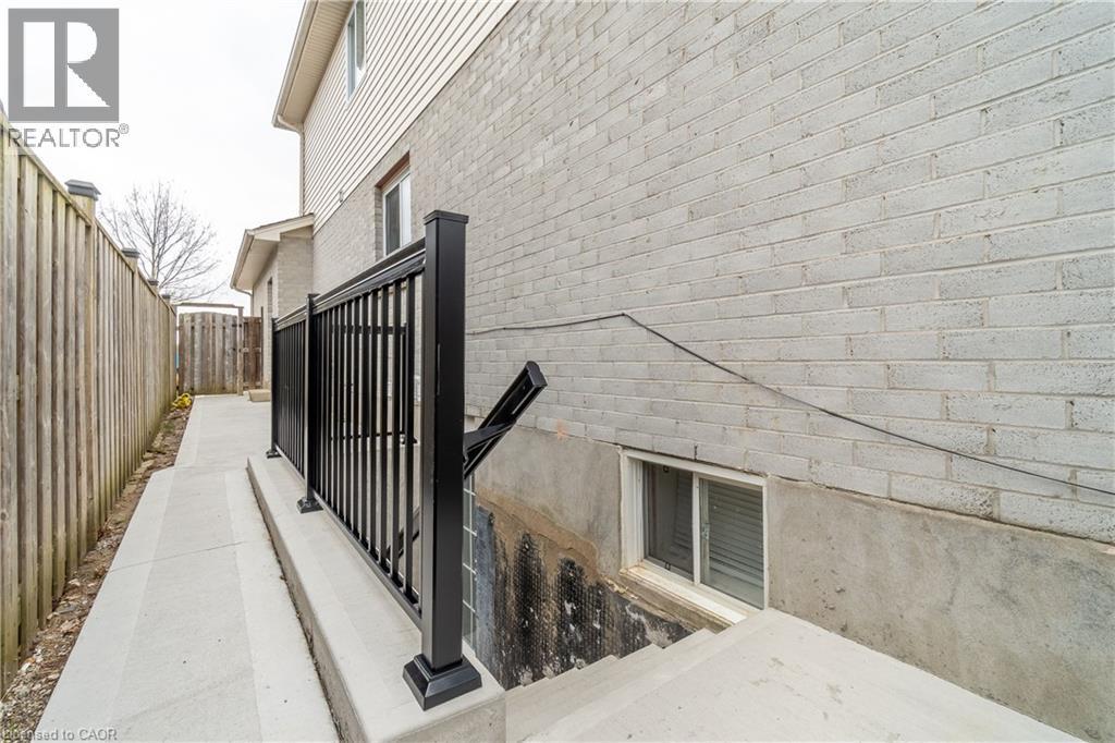 1723 Stackhouse Avenue, London, ON - Outdoor With Exterior