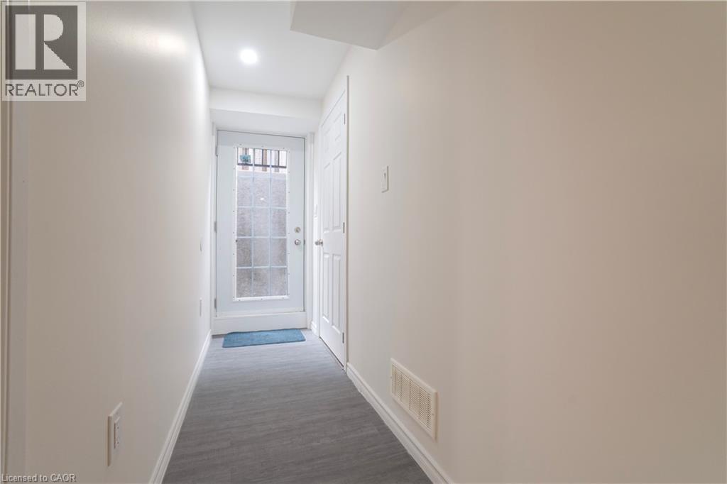 1723 Stackhouse Avenue, London, ON - Indoor Photo Showing Other Room