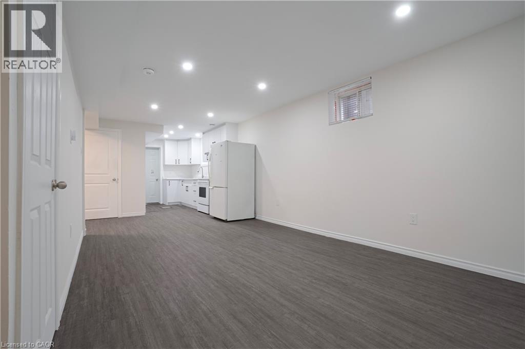 1723 Stackhouse Avenue, London, ON - Indoor Photo Showing Other Room