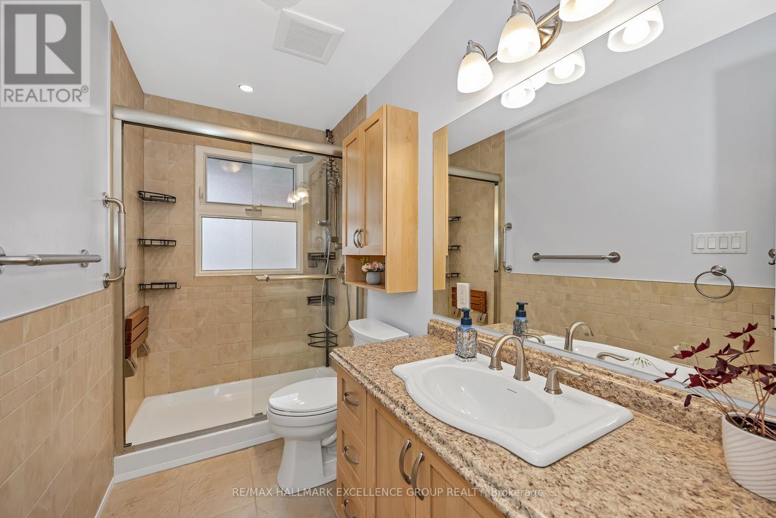 2691 Colman Street, Ottawa, ON - Indoor Photo Showing Bathroom