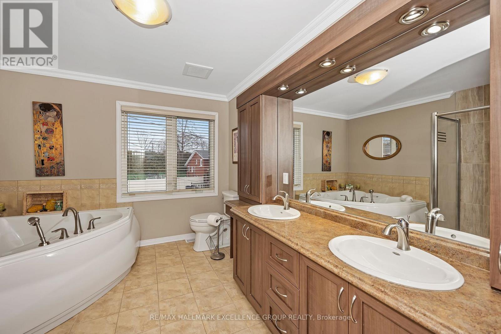 2691 Colman Street, Ottawa, ON - Indoor Photo Showing Bathroom