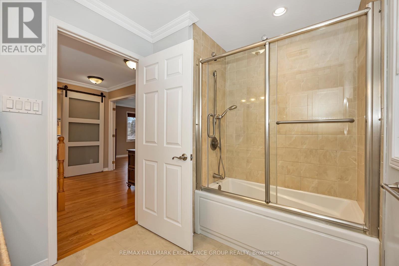 2691 Colman Street, Ottawa, ON - Indoor Photo Showing Bathroom