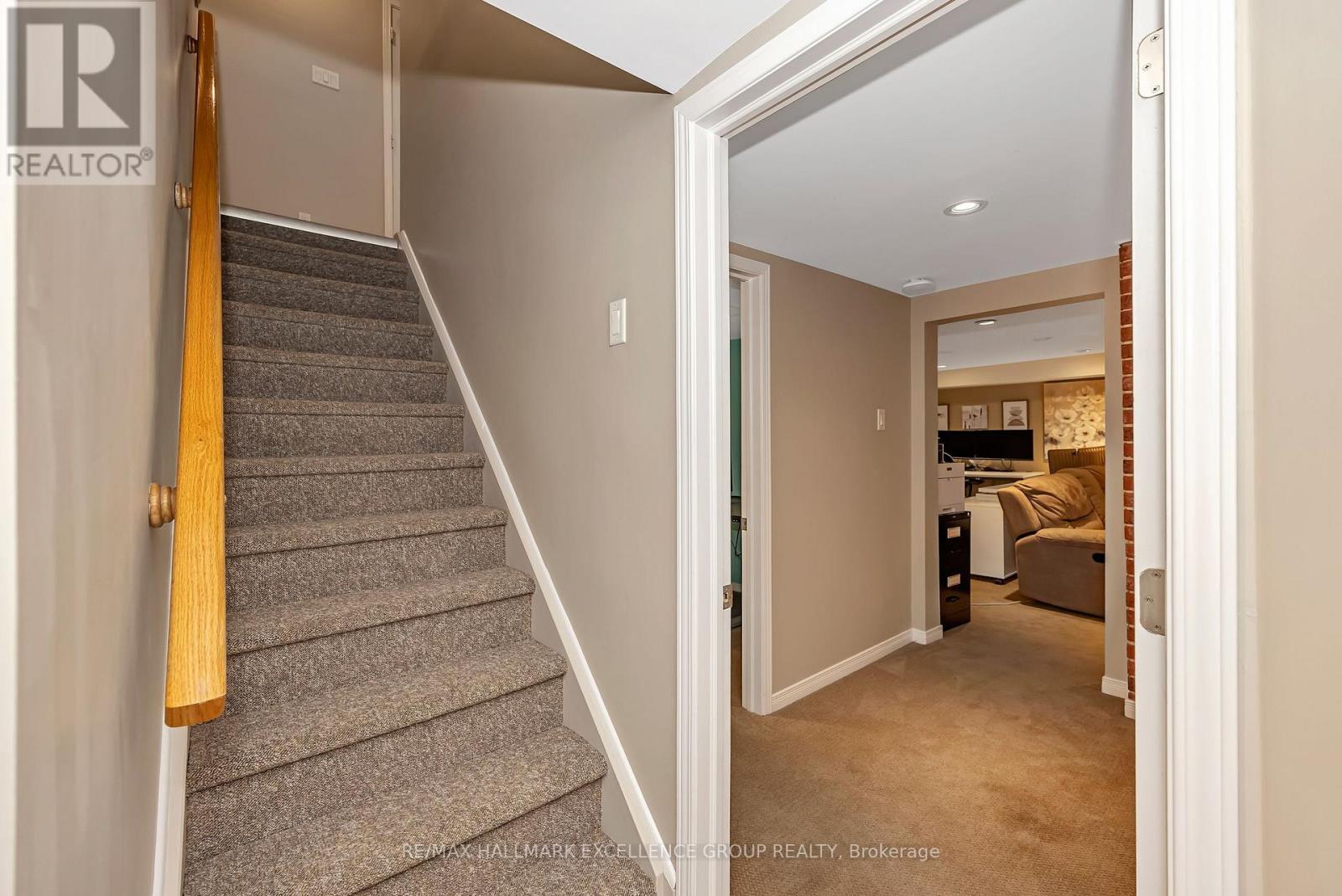 2691 Colman Street, Ottawa, ON - Indoor Photo Showing Other Room