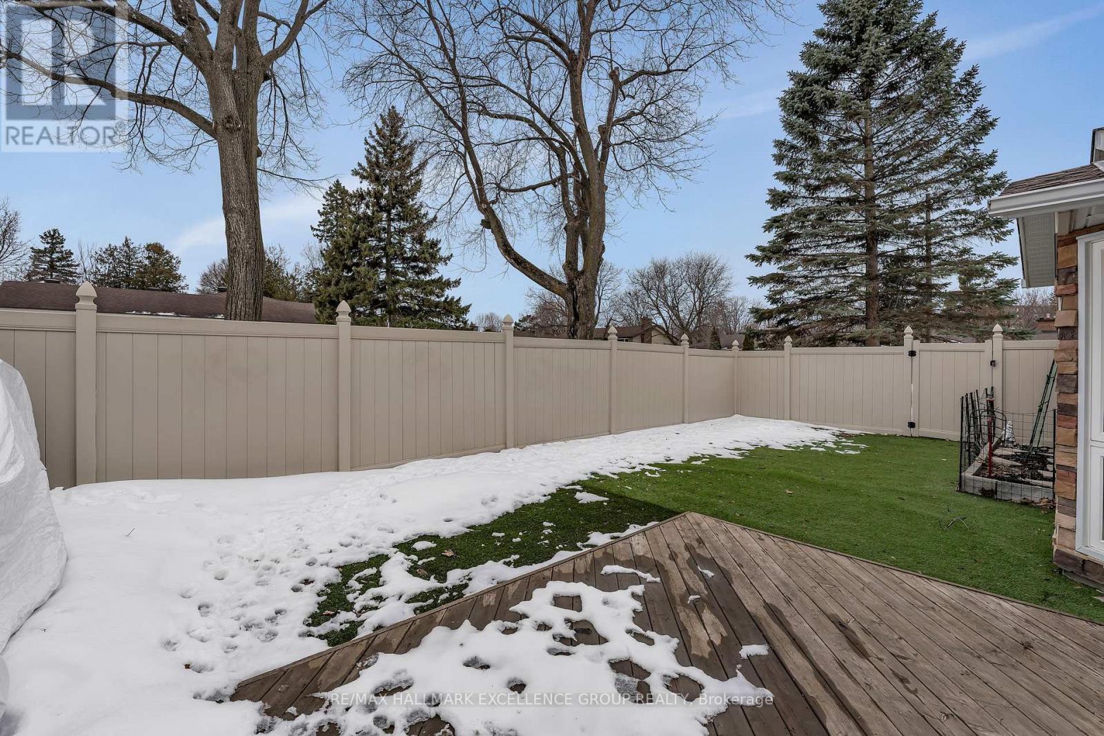 2691 Colman Street, Ottawa, ON - Outdoor