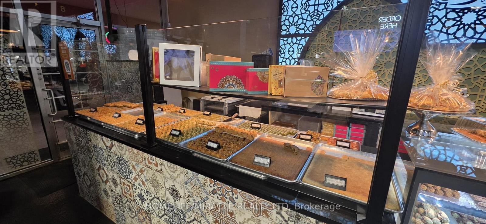 8 - 645 Westmount Road E, Kitchener, ON