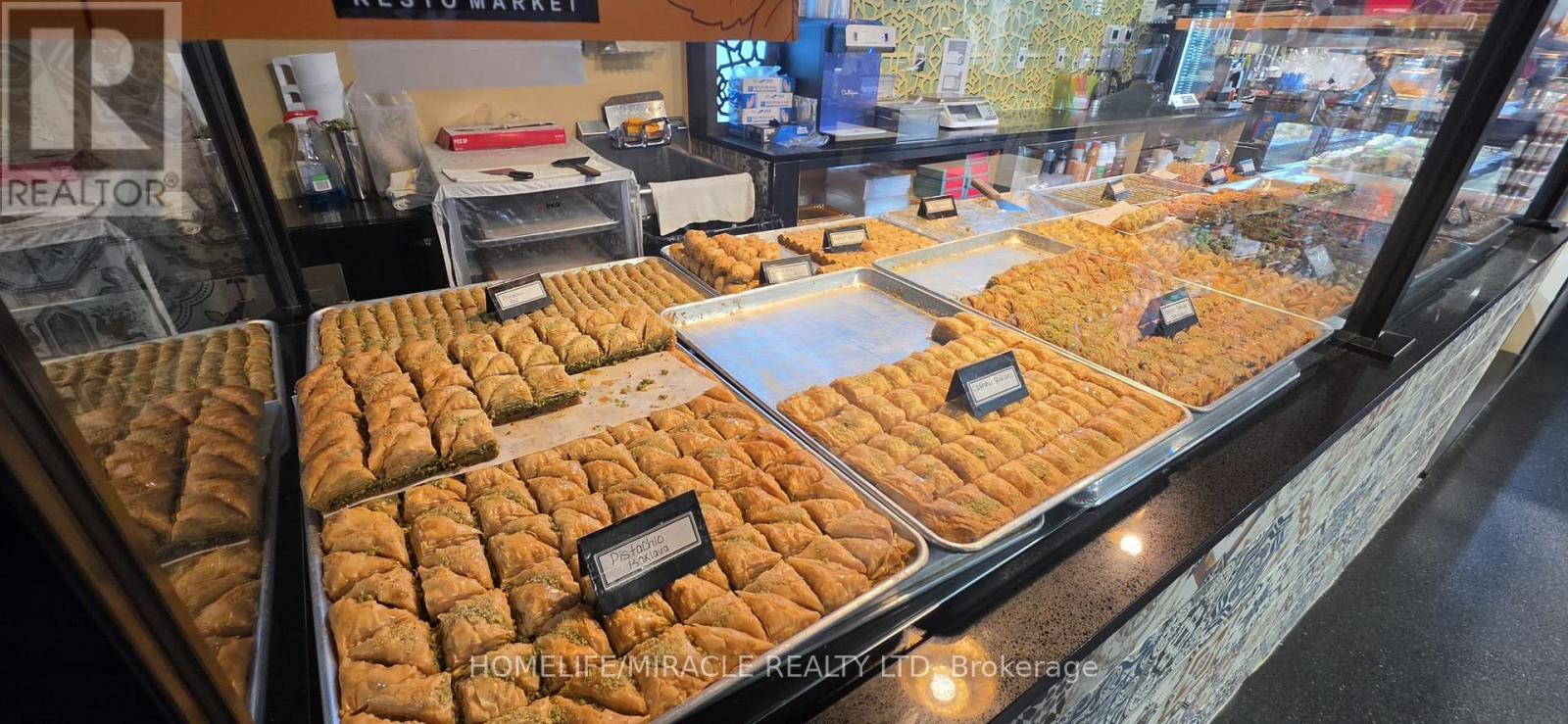 8 - 645 Westmount Road E, Kitchener, ON