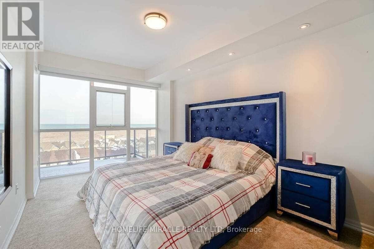 602 - 560 North Service Road, Grimsby, ON - Indoor Photo Showing Bedroom