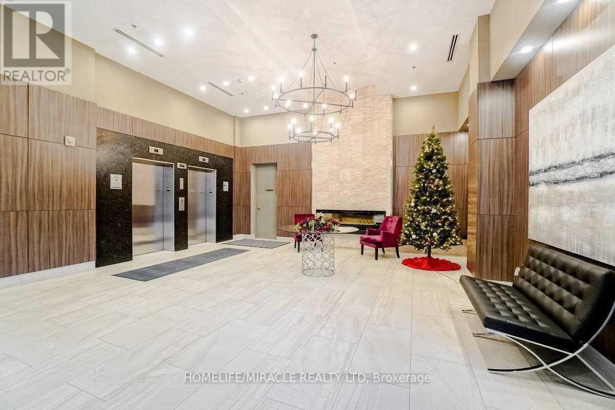 602 - 560 North Service Road, Grimsby, ON - Indoor Photo Showing Other Room