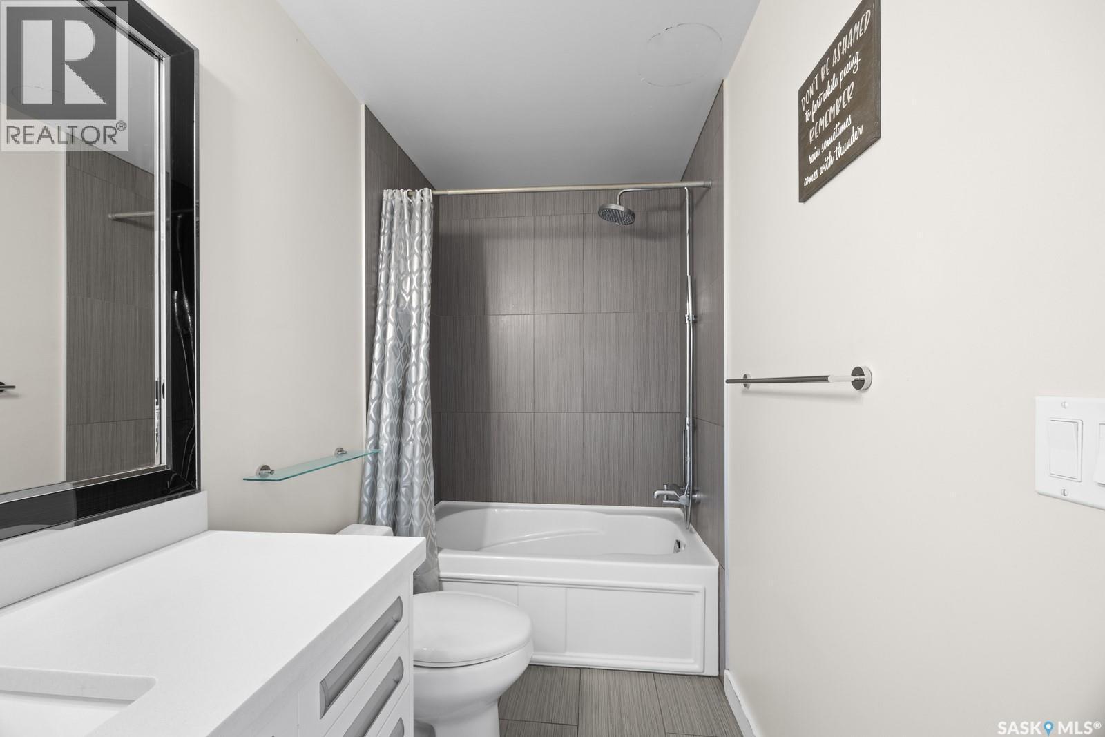 513 2315 Mcclocklin Road, Saskatoon, SK - Indoor Photo Showing Bathroom