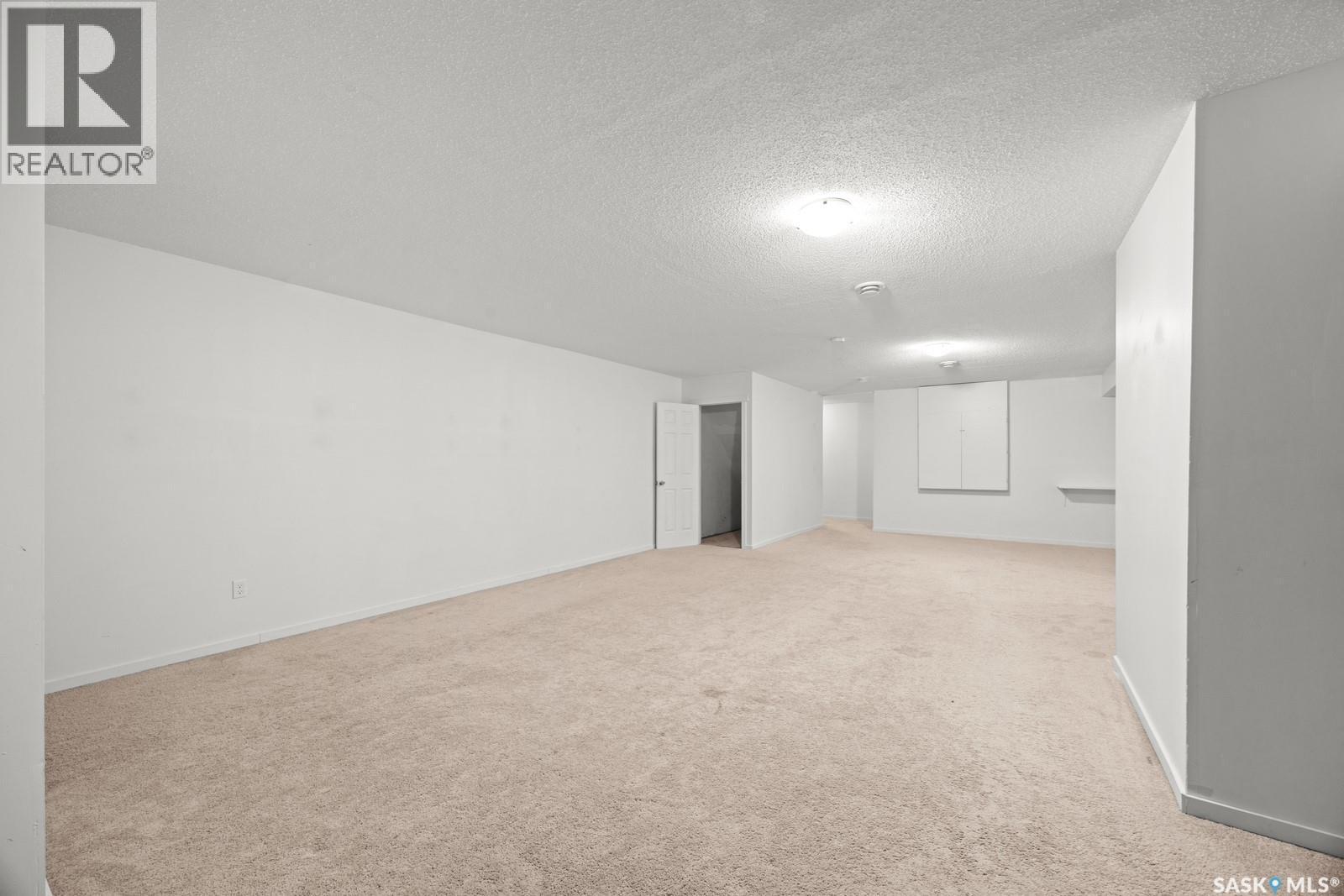513 2315 Mcclocklin Road, Saskatoon, SK - Indoor Photo Showing Other Room