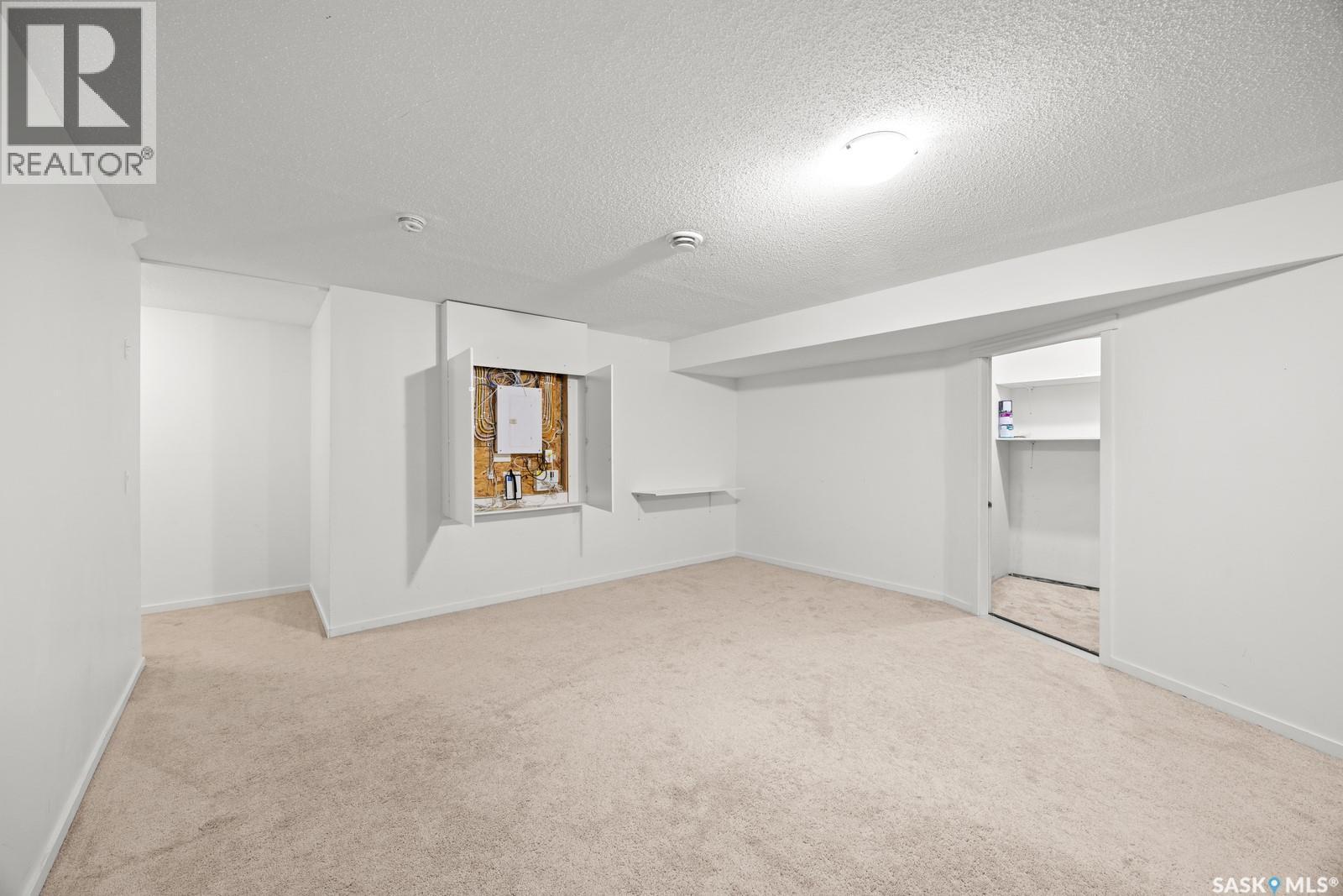 513 2315 Mcclocklin Road, Saskatoon, SK - Indoor Photo Showing Other Room