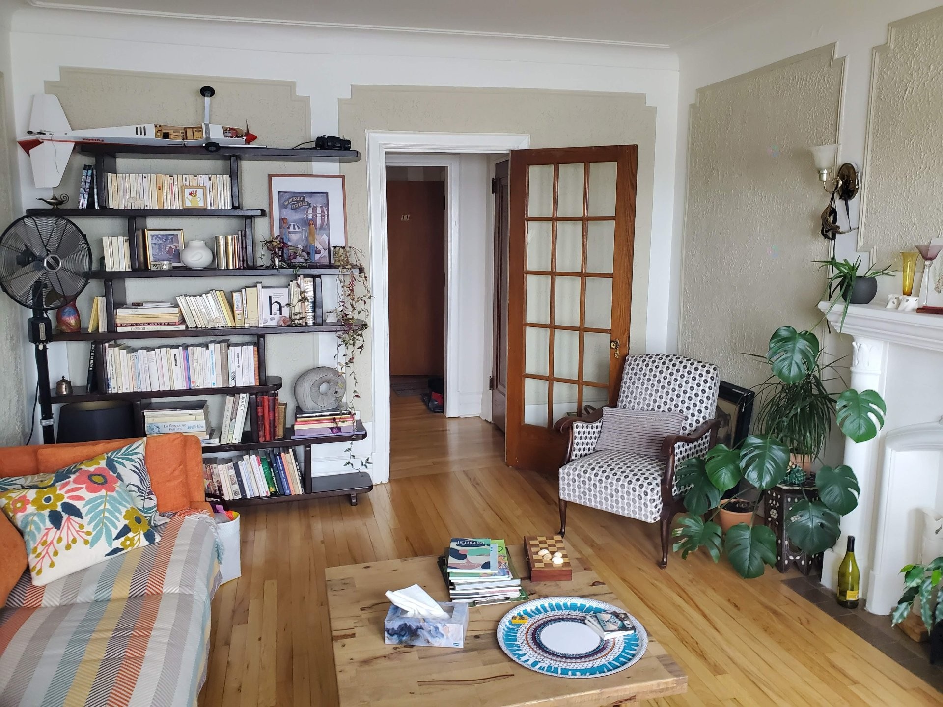 Living Room - 11-811 Av. Davaar, Montréal (Outremont), QC - Indoor Photo Showing Living Room