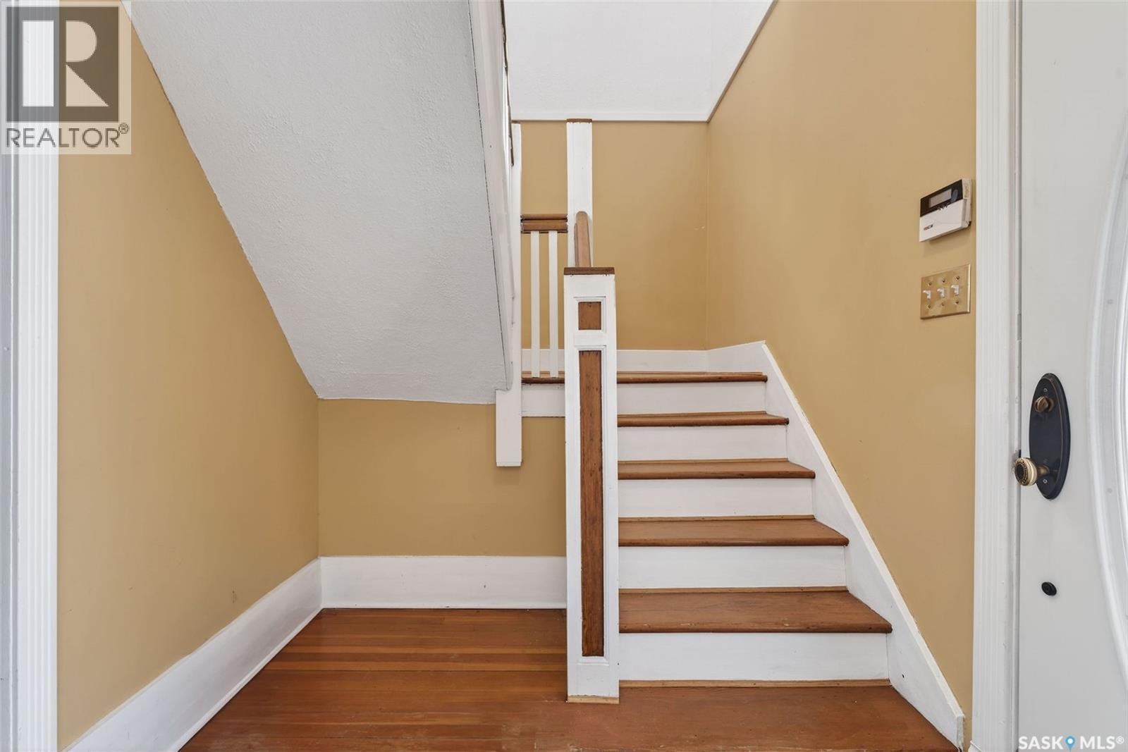 408 10Th Street E, Prince Albert, SK - Indoor Photo Showing Other Room