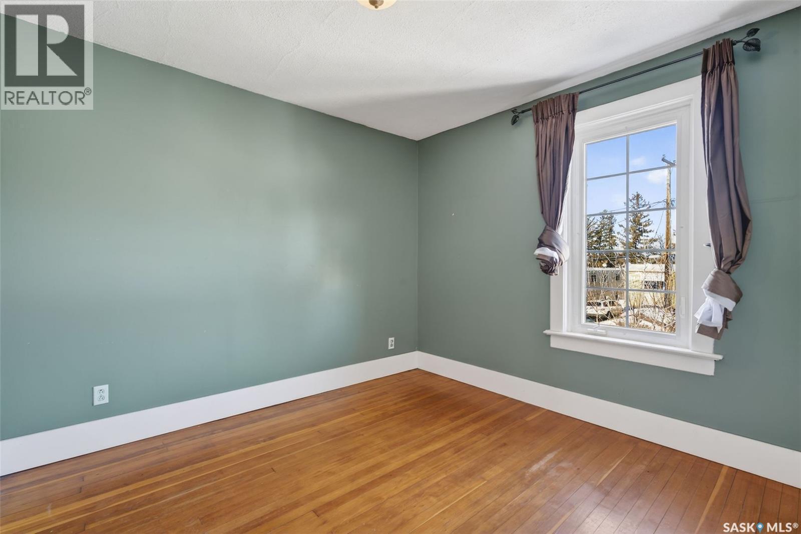 408 10Th Street E, Prince Albert, SK - Indoor Photo Showing Other Room