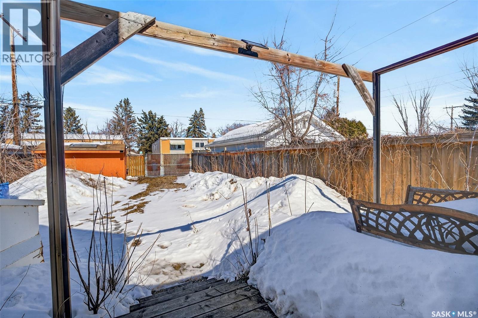 408 10Th Street E, Prince Albert, SK - Outdoor