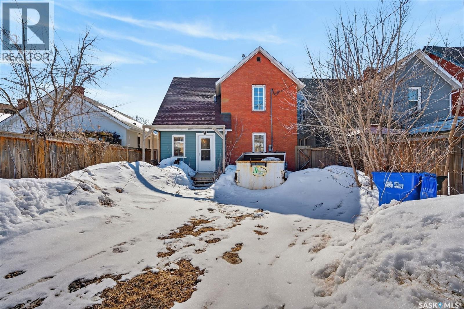 408 10Th Street E, Prince Albert, SK - Outdoor