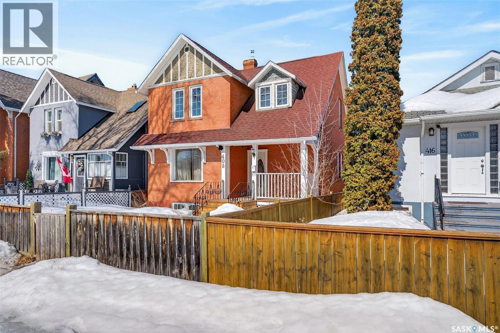 408 10Th Street E, Prince Albert, SK - Outdoor With Deck Patio Veranda