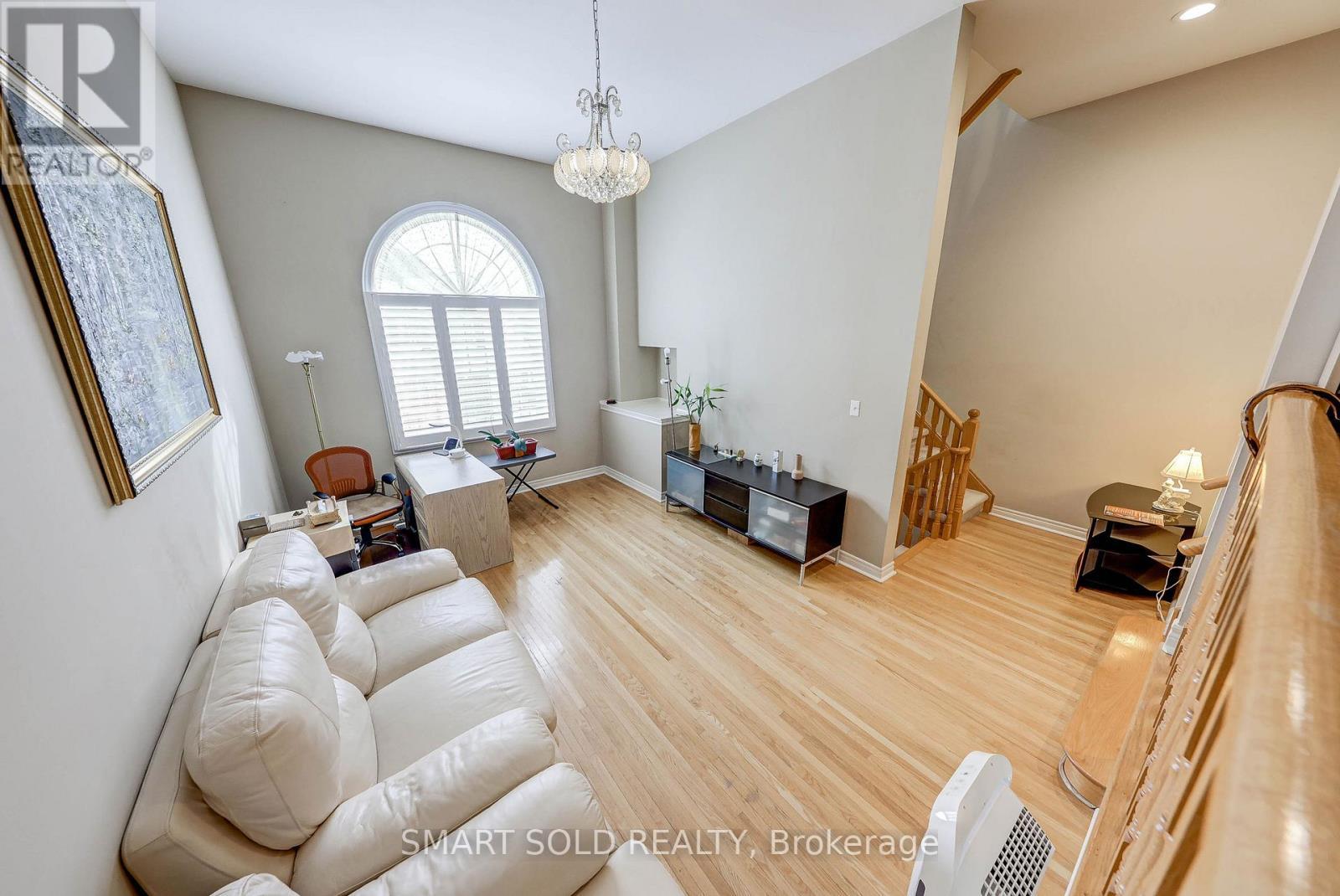 84 - 190 Harding Boulevard W, Richmond Hill, ON - Indoor
