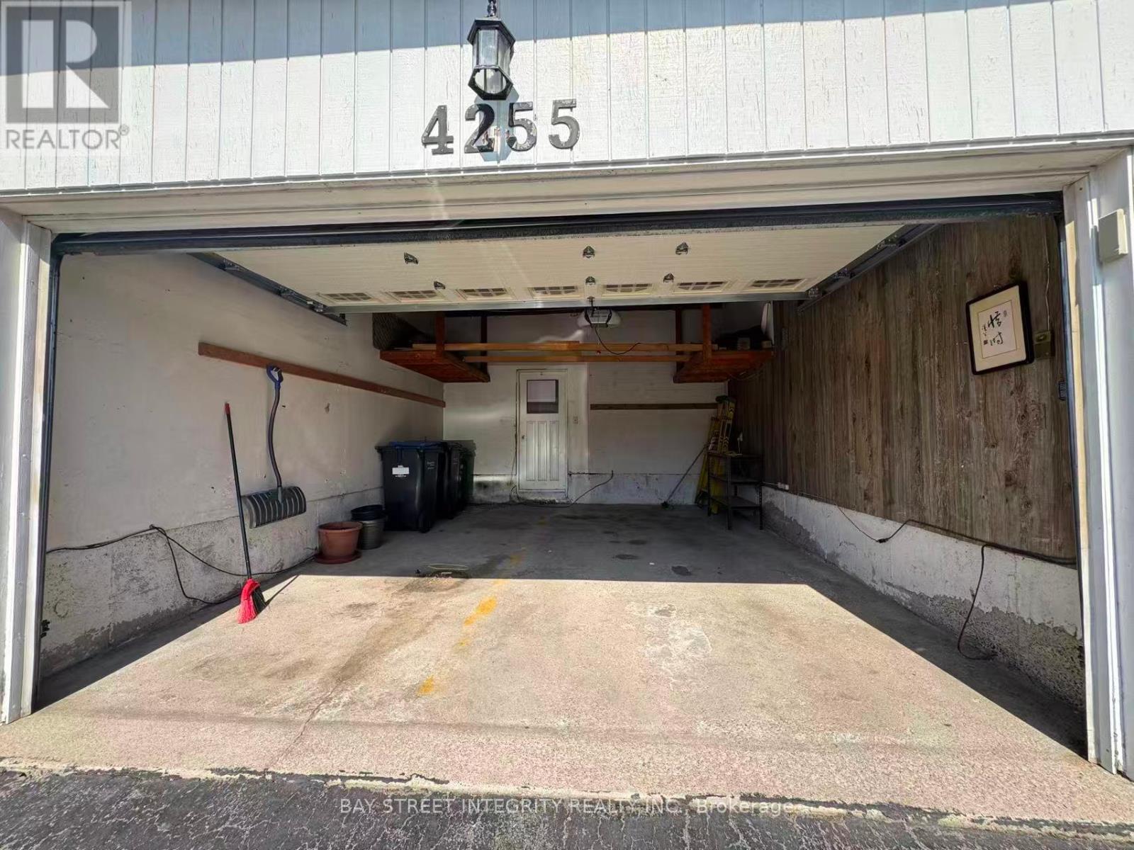 4255 Wakefield Crescent, Mississauga, ON - With Exterior