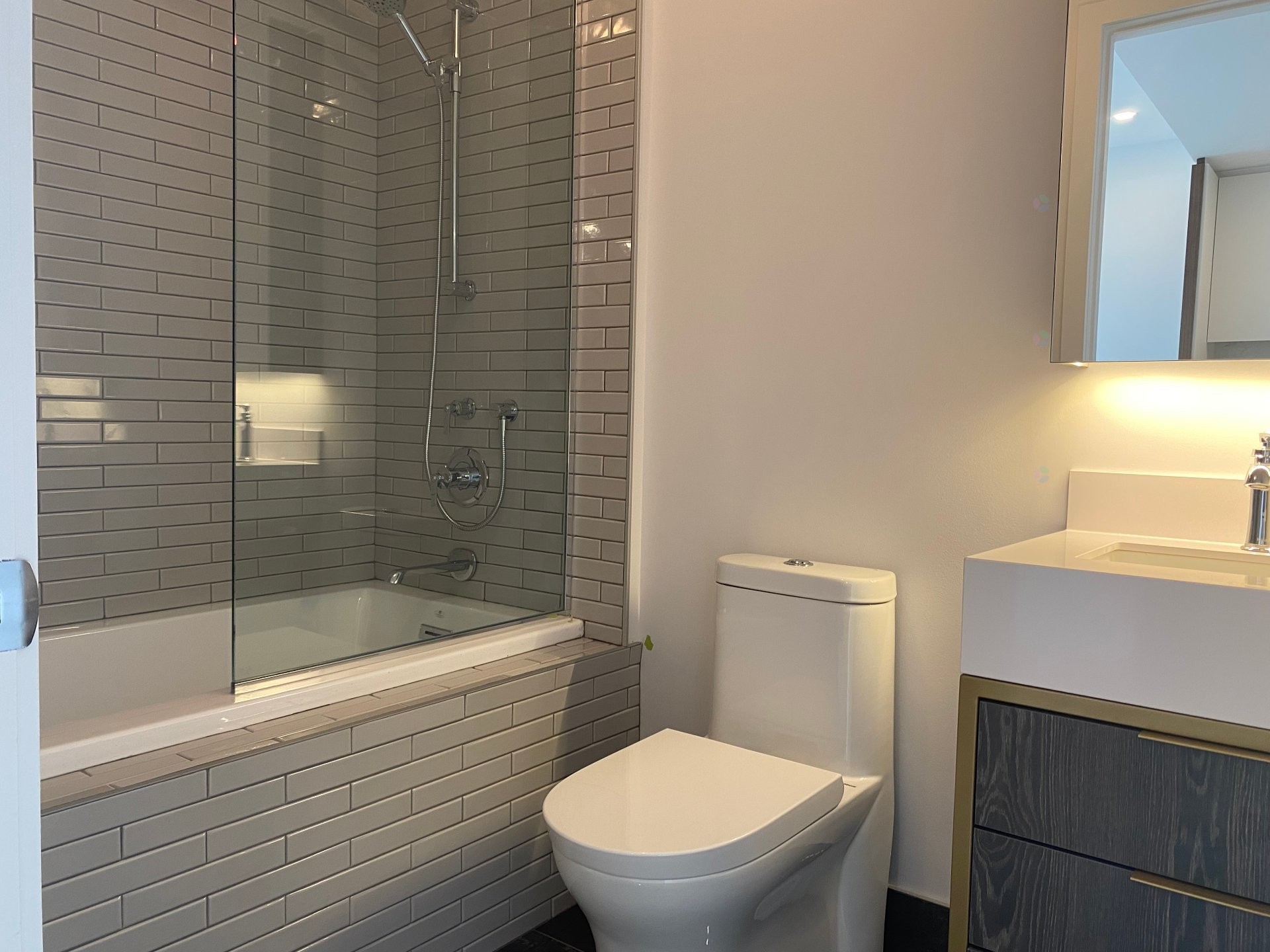 Salle de bains - 2006-2060 Rue Peel, Montréal (Ville-Marie), QC - Indoor Photo Showing Bathroom