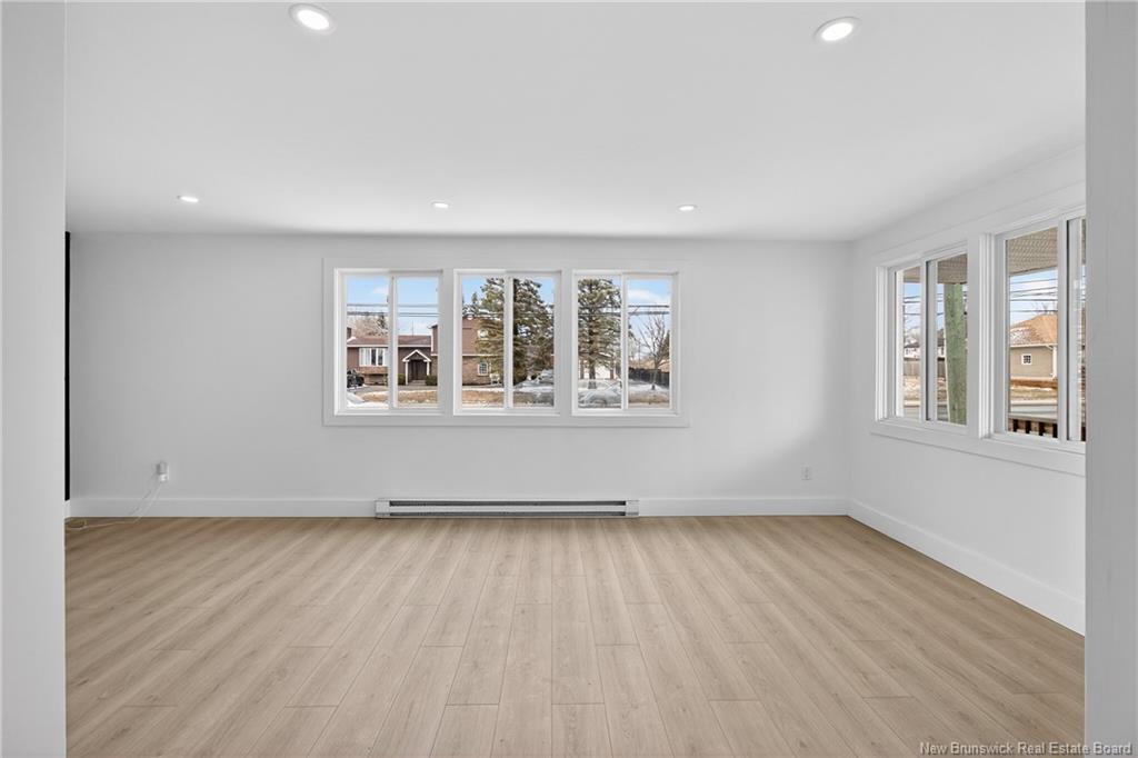 6 Kenmore Dr, Moncton, NB