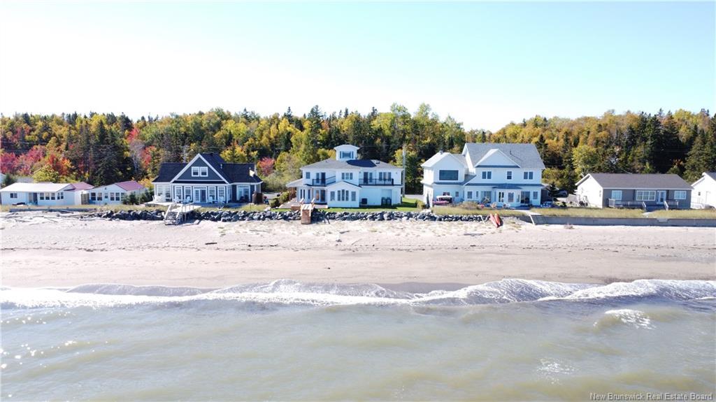 2156 Queen Elizabeth Dr, Bathurst, NB