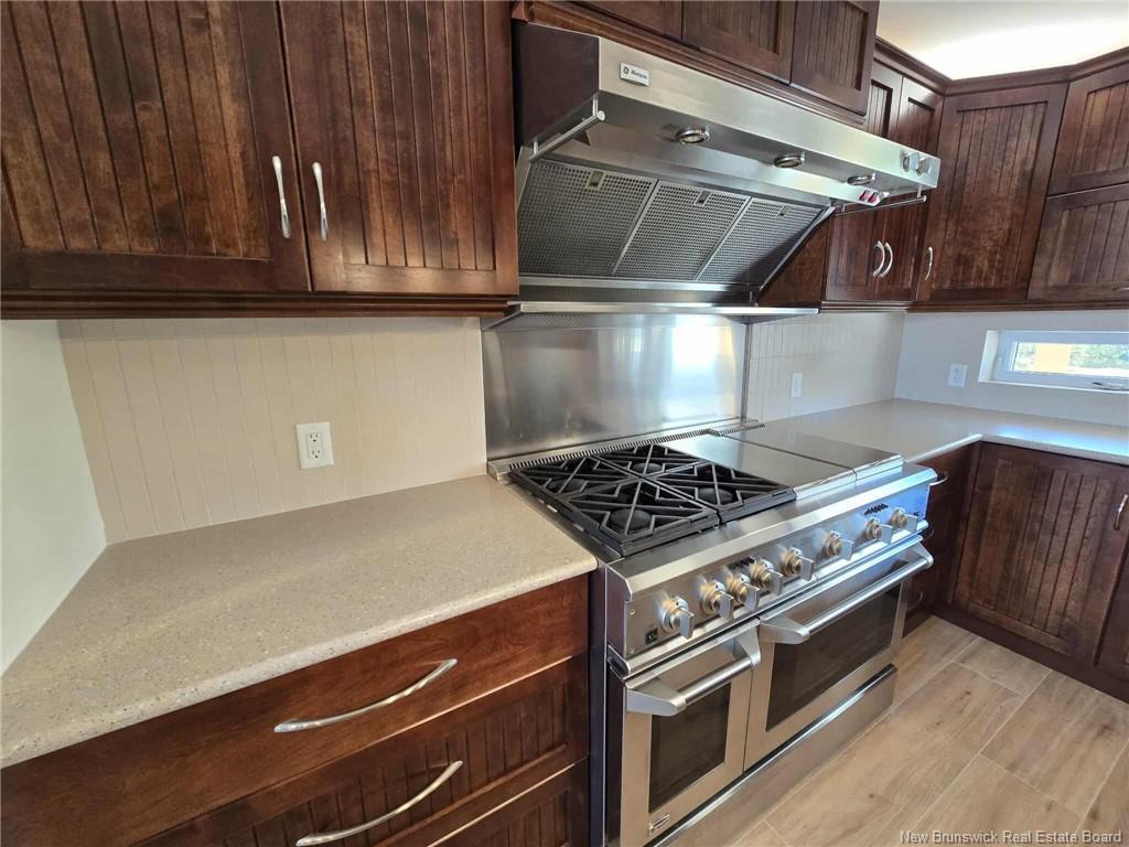 2156 Queen Elizabeth Dr, Bathurst, NB