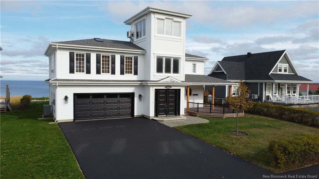 2156 Queen Elizabeth Dr, Bathurst, NB