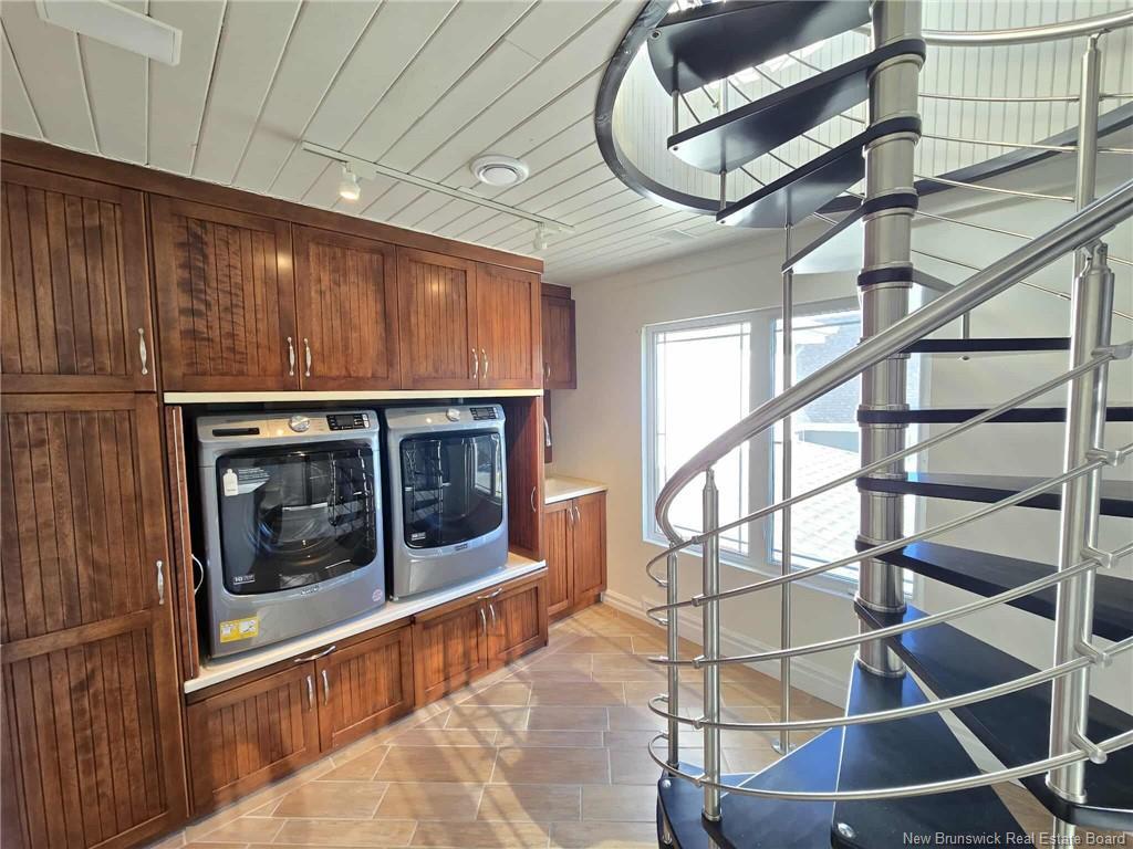 2156 Queen Elizabeth Dr, Bathurst, NB