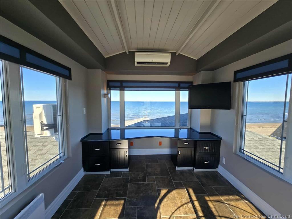 2156 Queen Elizabeth Dr, Bathurst, NB