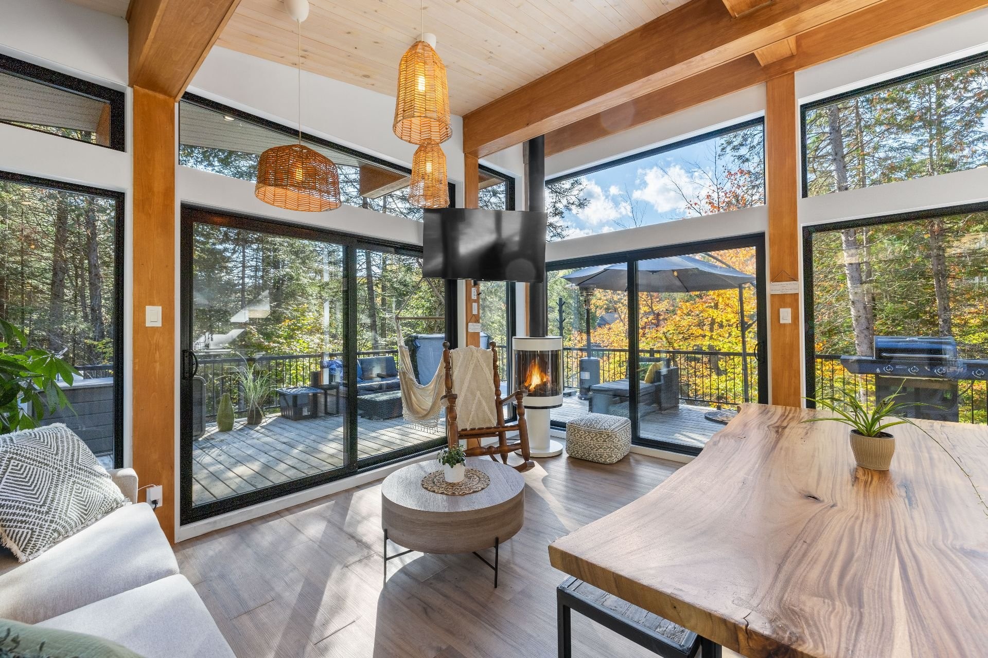 Living Room - 50 Rue Des Cougars, Saint-Côme, QC - Indoor