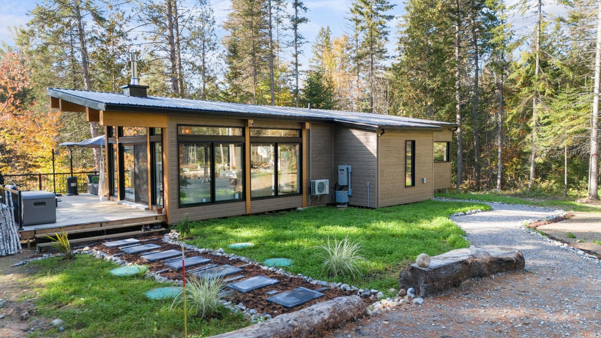 Front of Structure - 50 Rue Des Cougars, Saint-Côme, QC - Outdoor