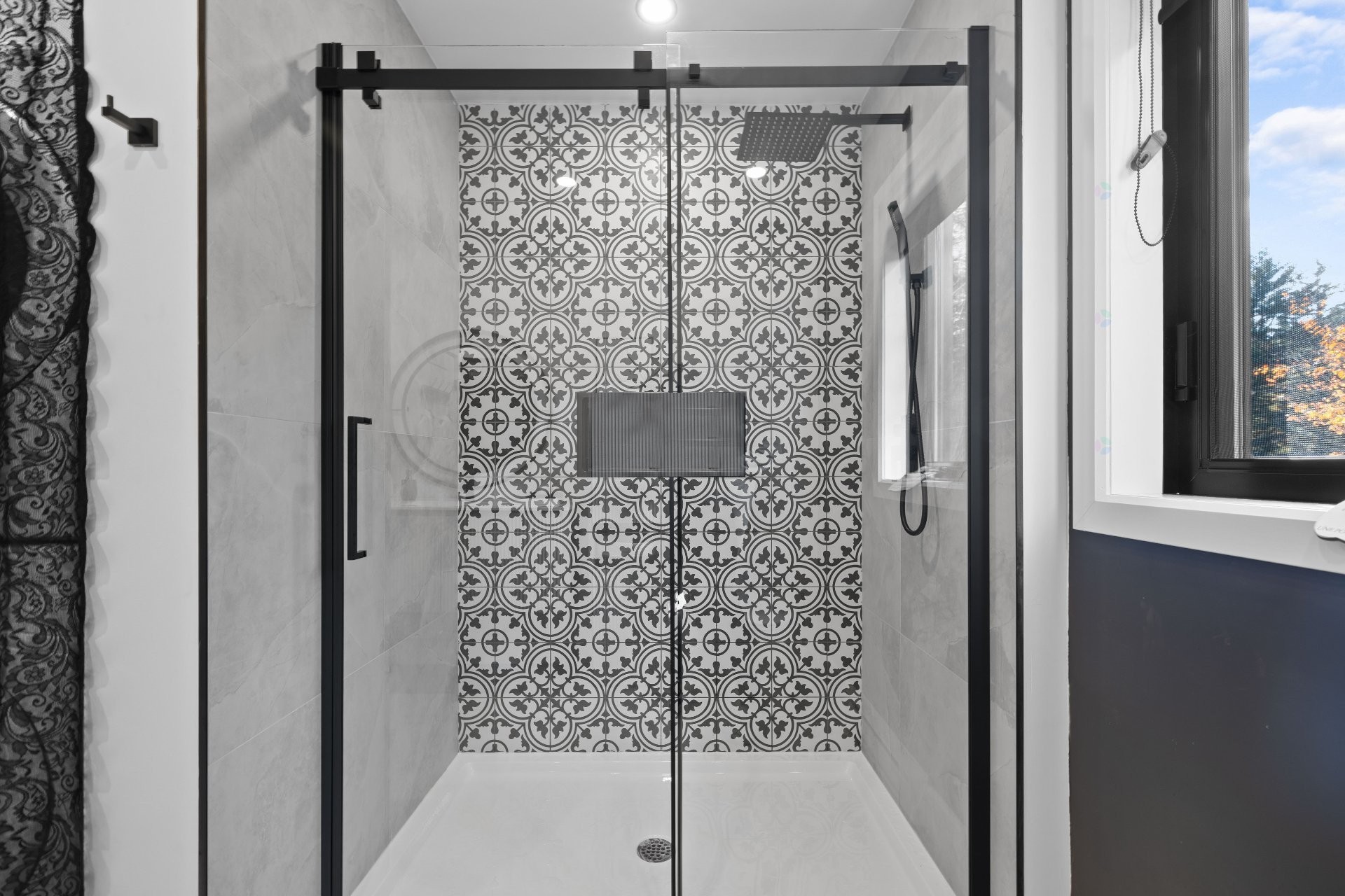 Bathroom - 50 Rue Des Cougars, Saint-Côme, QC - Indoor Photo Showing Bathroom