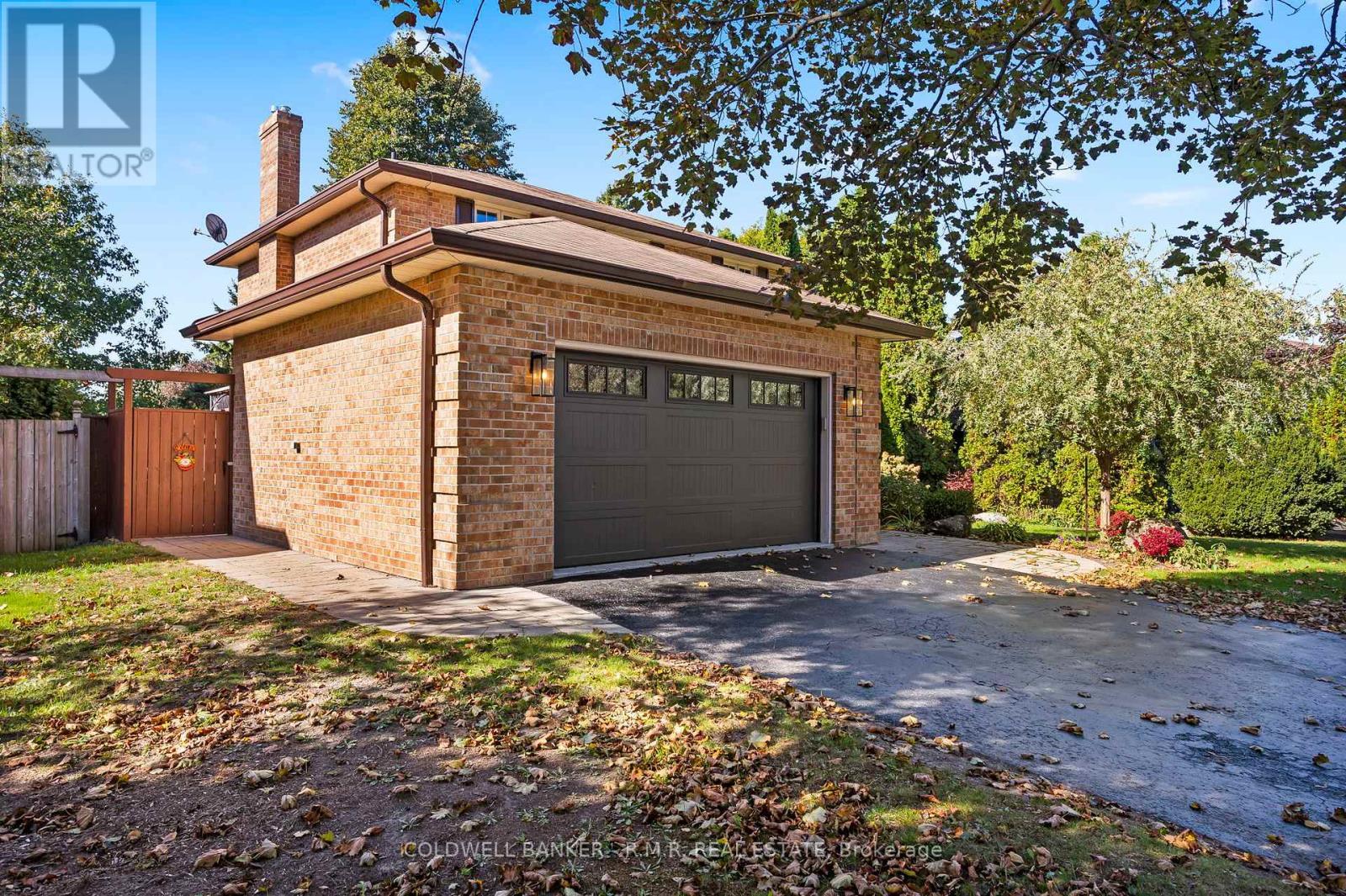 24 Testa Road, Uxbridge, ON - Outdoor