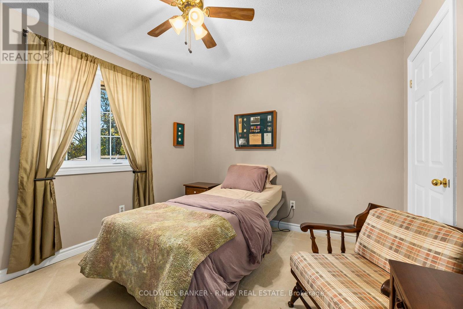 24 Testa Road, Uxbridge, ON - Indoor Photo Showing Bedroom