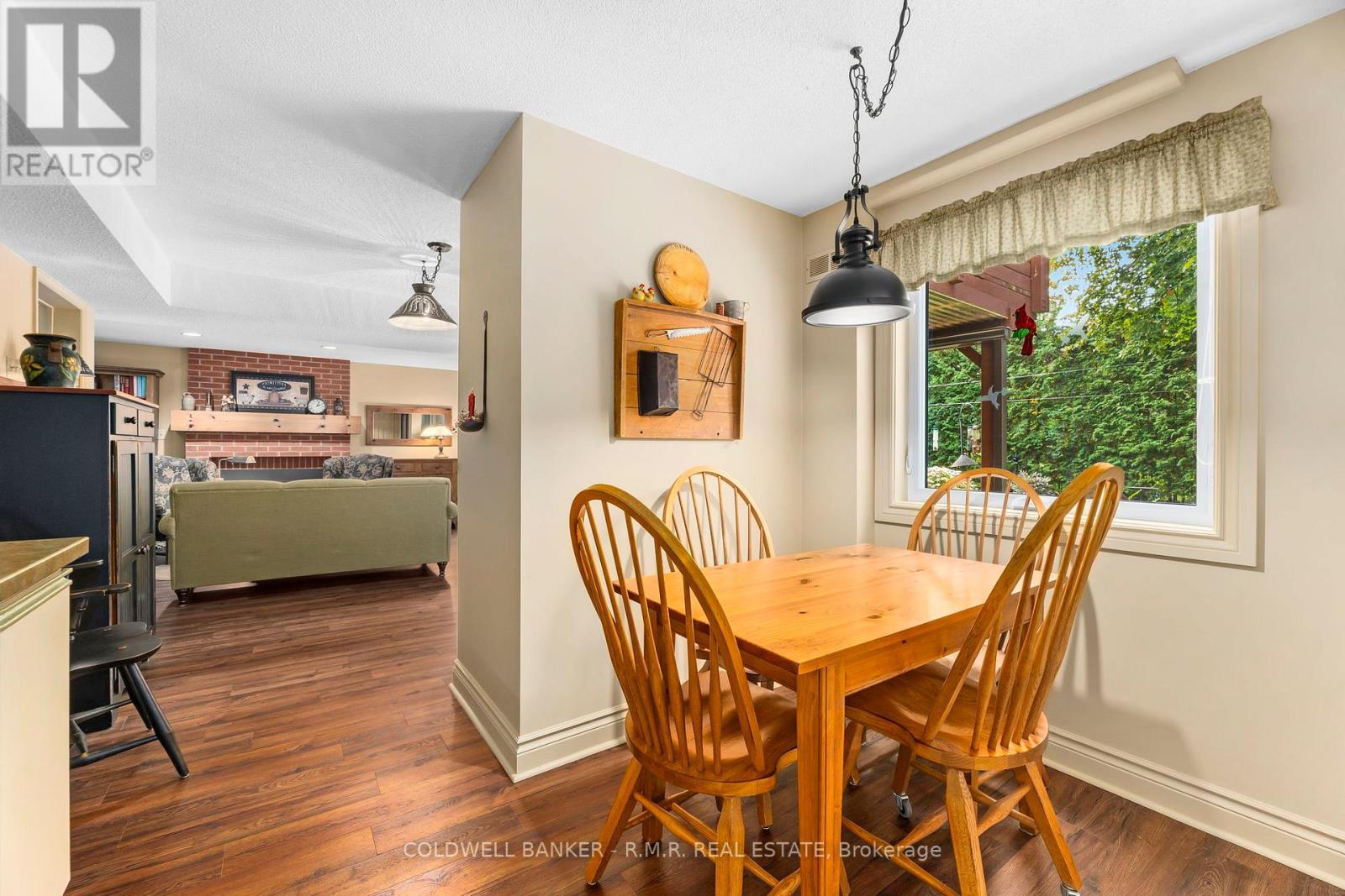 24 Testa Road, Uxbridge, ON - Indoor Photo Showing Dining Room