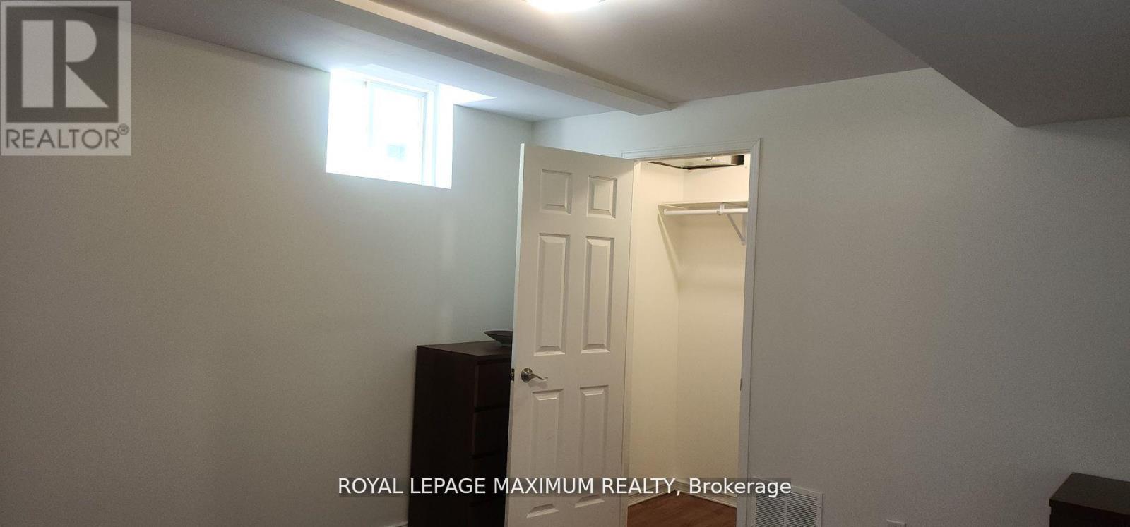 Basement - 19 Maple Forest Drive, Vaughan, ON - Indoor Photo Showing Other Room