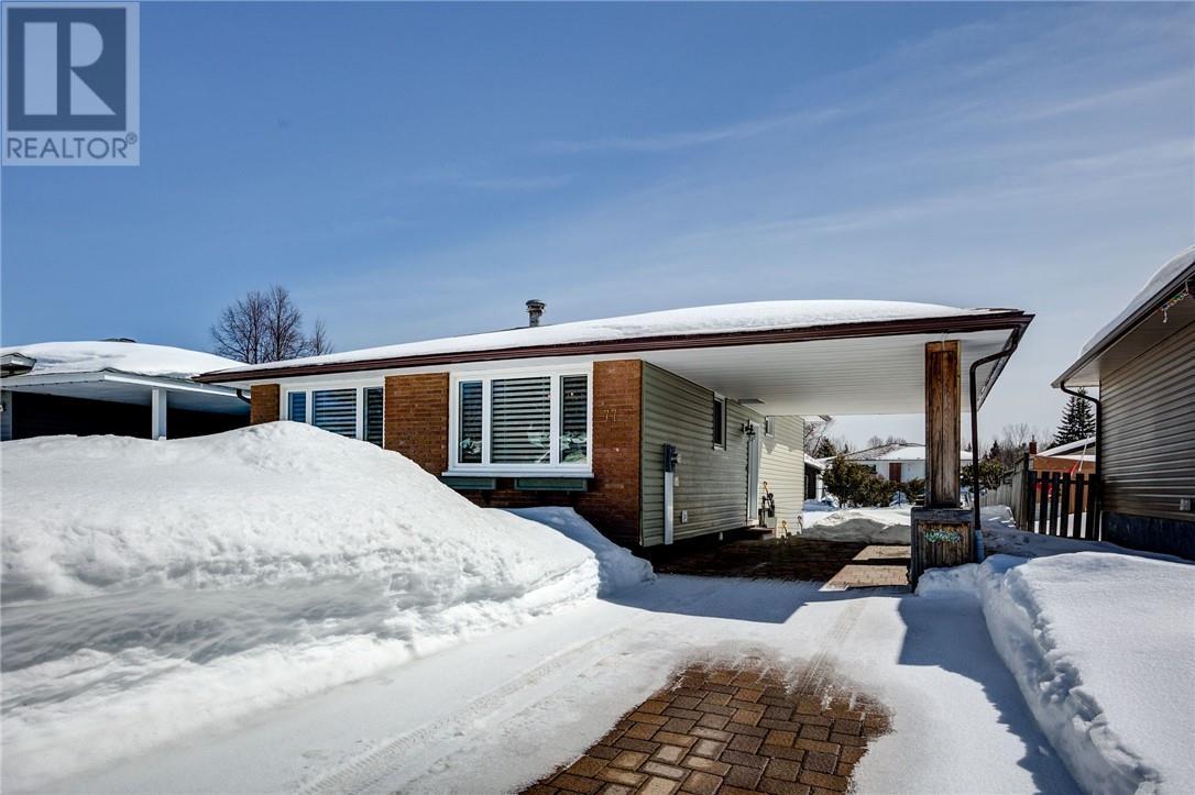 77 Third Avenue, Lively, ON - Outdoor