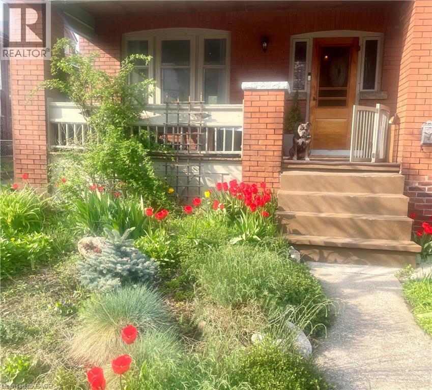 1 Rutherford Avenue, Hamilton, ON - Outdoor