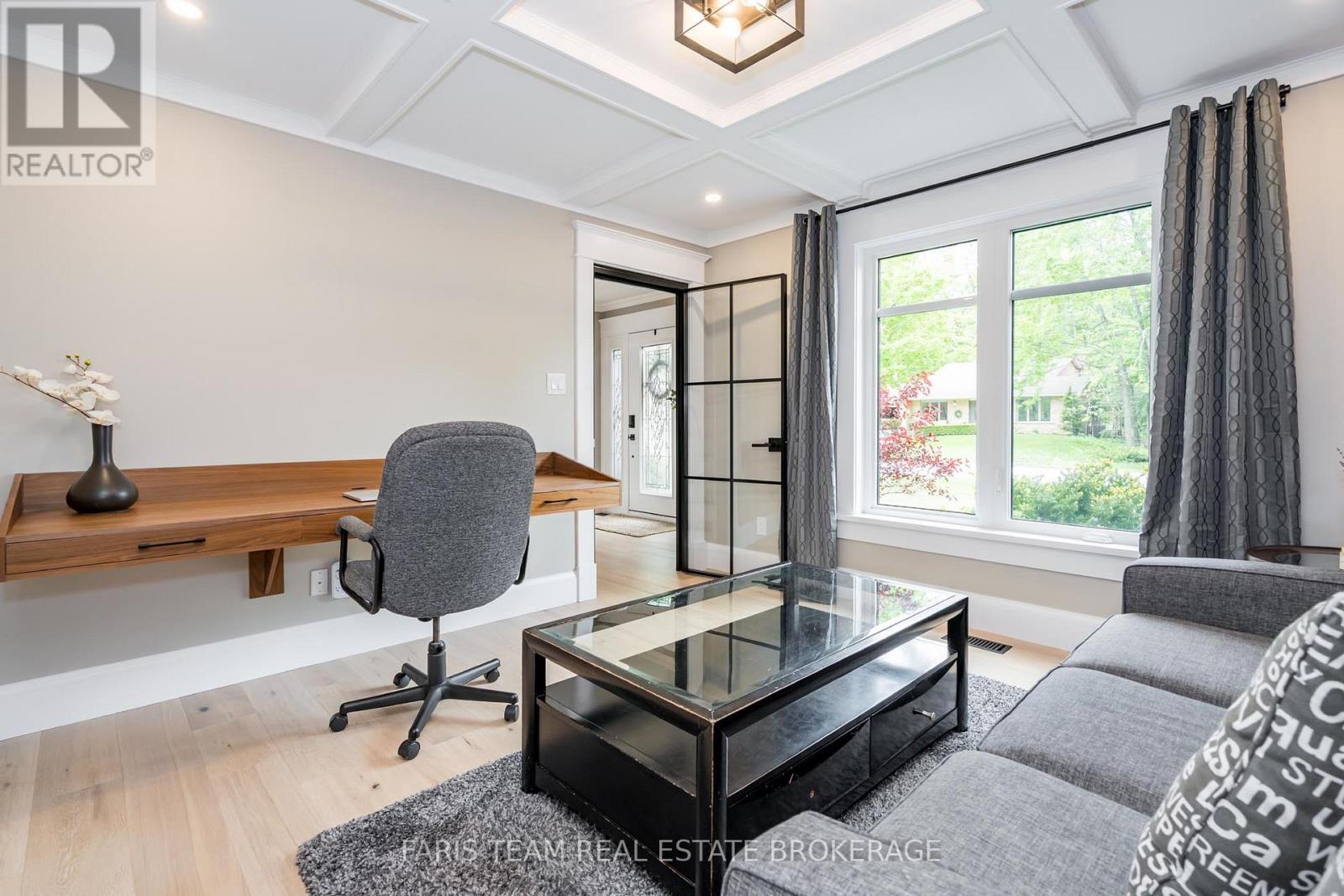 8 Malta Crescent, Springwater, ON - Indoor