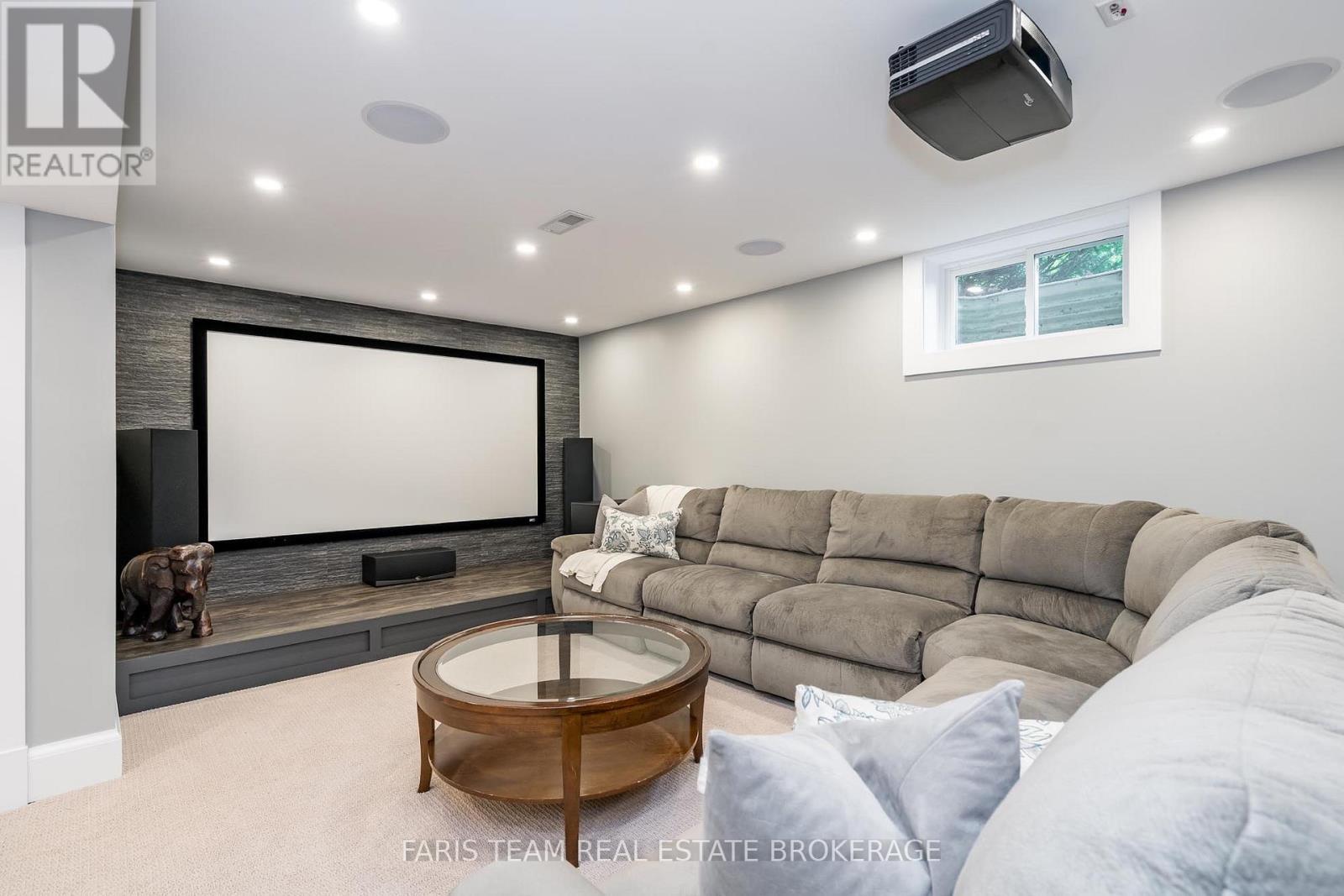 8 Malta Crescent, Springwater, ON - Indoor