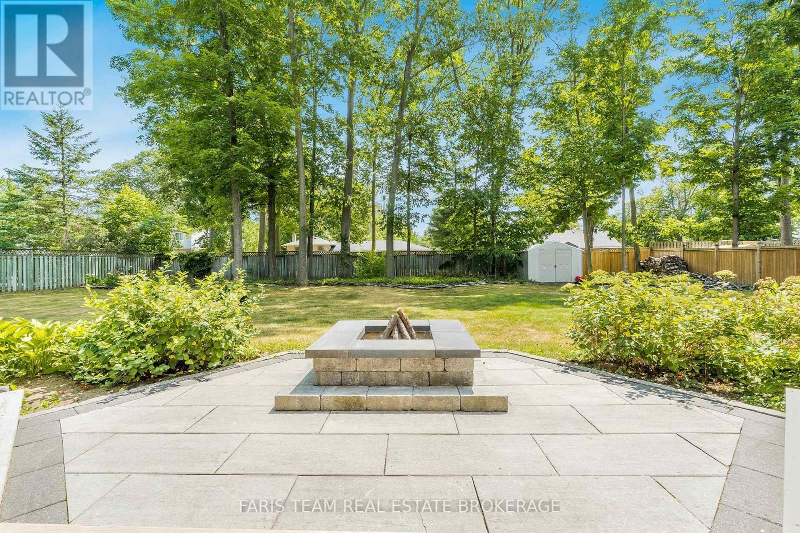 8 Malta Crescent, Springwater, ON - Outdoor