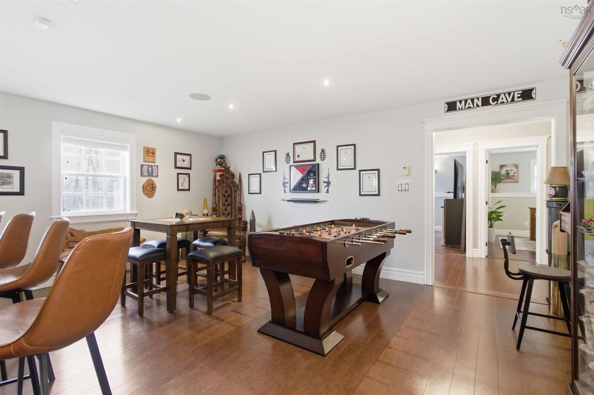 301 Preakness Crescent, Fall River, NS
