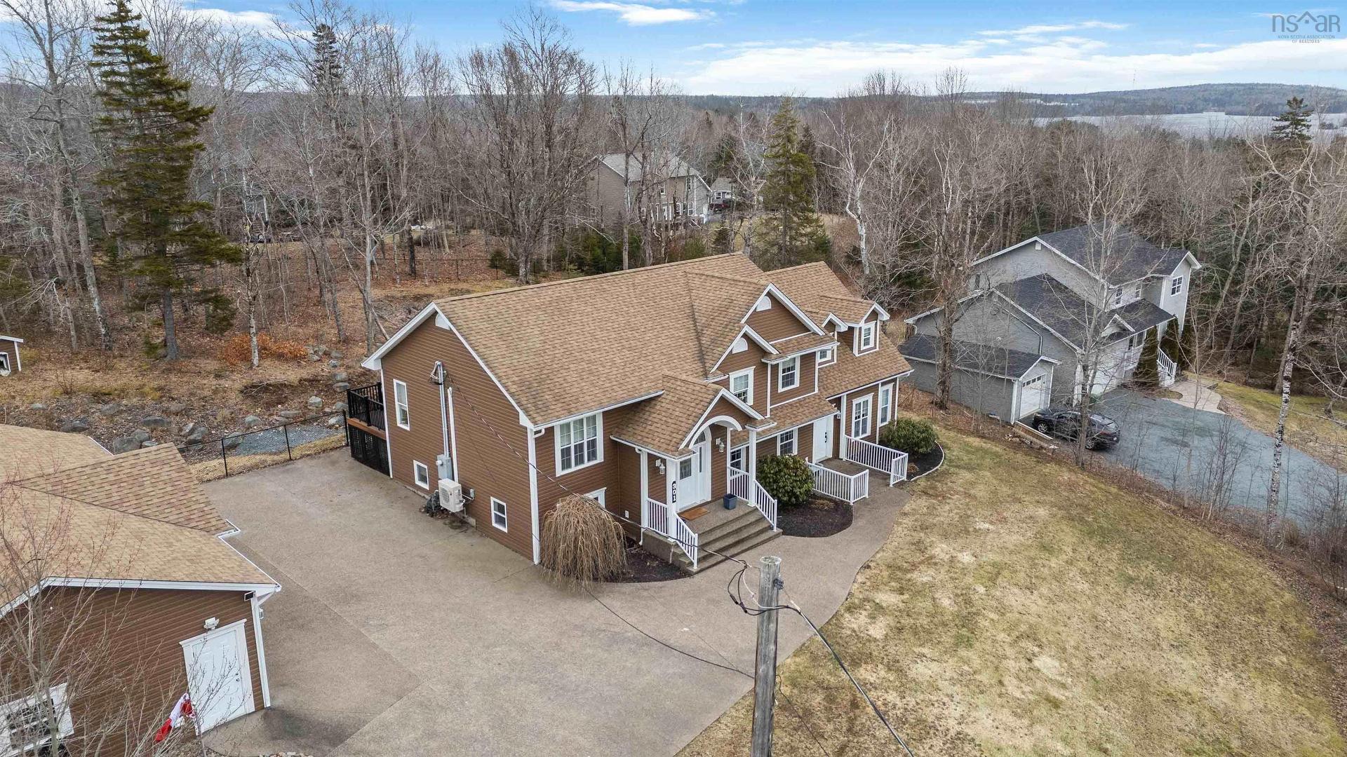 301 Preakness Crescent, Fall River, NS