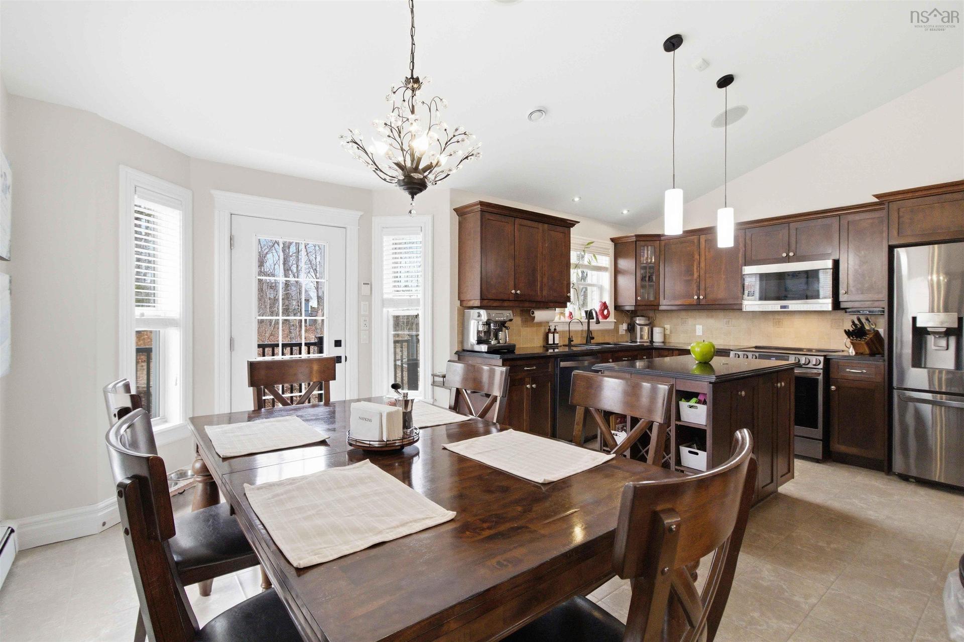 301 Preakness Crescent, Fall River, NS